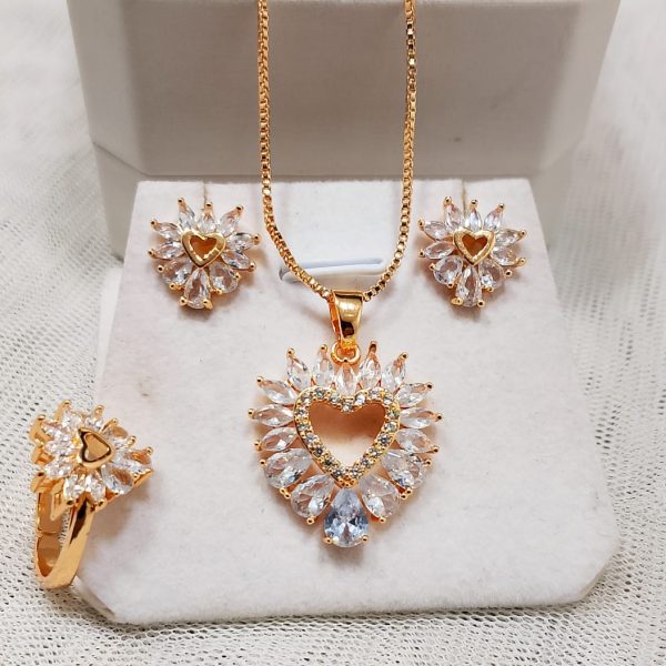 Zarcon 2 Pieces Set includes a chain locket and matching earrings