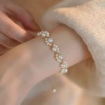 Elegant Cat Claw Pearl Bracelet for Women - Image 4