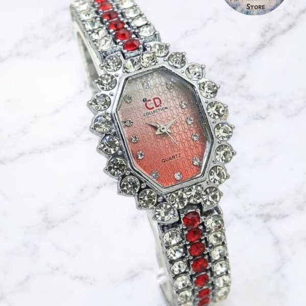 Luxury Emerald Diamond Watch – Premium Crystal Bracelet Watch for Women